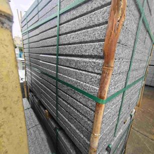 广州芝麻白楼梯踏步室外