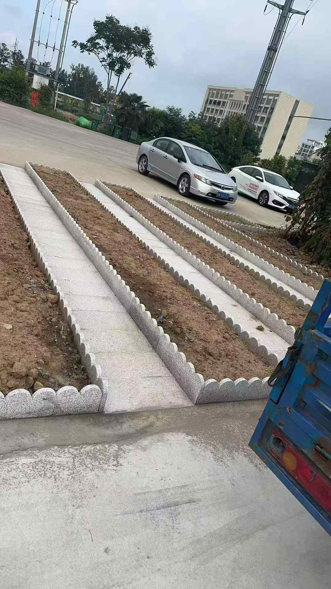 广州芝麻白花边石