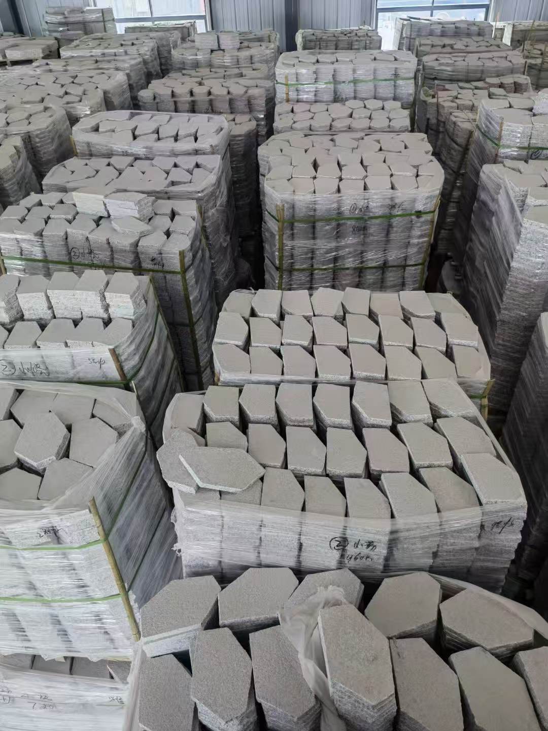 广州芝麻白石材冰裂纹，碎拼。